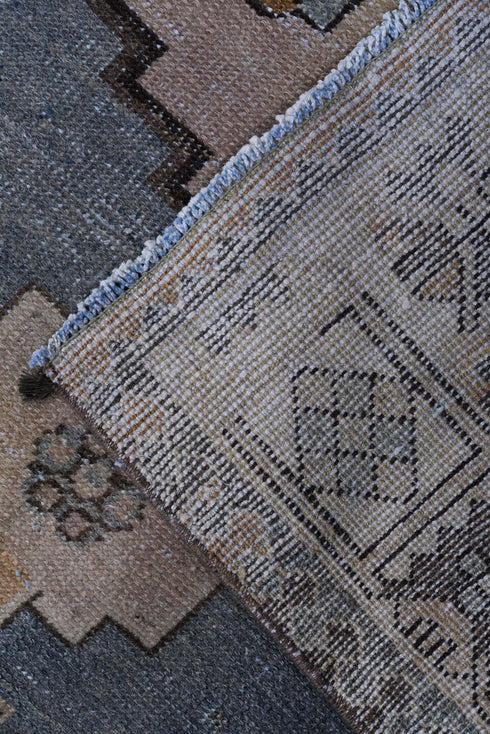 Vintage Meshkin Area Rug (6' x 9')